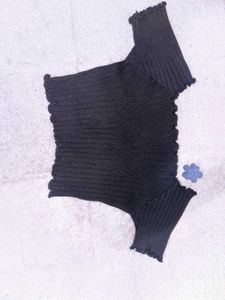 Black Offshoulder Crop Top