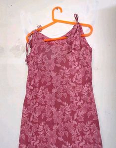 Women Sleeveless Kurti