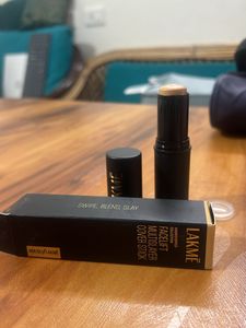 Lakme Stick Foundation In Shade W180 Warm Natural