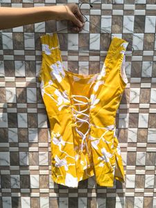 Corset Back Short Kurti 💛