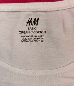 H&amp;M White Tee with 'YES' Sequins