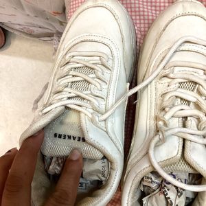White chunky sneakers