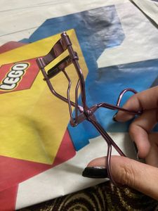 Eyelash Curler