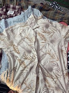Good Condition Shirts That’s Fit You Well