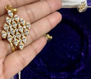 Diamond Pendant With Earrings