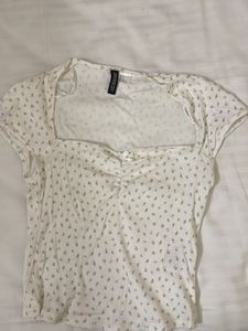 H&amp;M Cute Floral Square Neck Crop Top