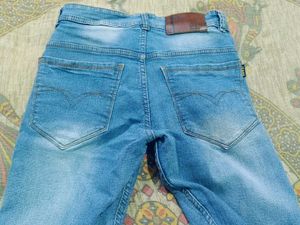 Gene Jeans - Light Wash