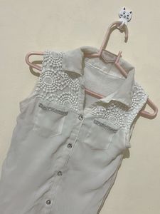 Lace Detail Sleeveless Top