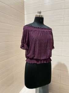 Ginger Off-Shoulder Top - Stylish &amp; Chic