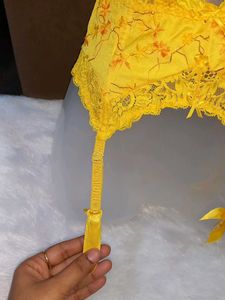 Yellow Hotty Garter
