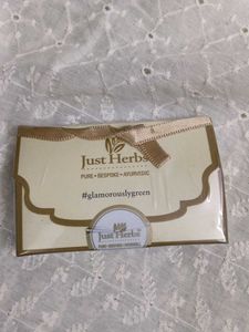 Just Herbs lipstick set of 16 shades