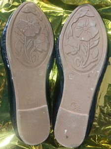 Black Bow Ballet Flats