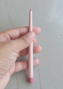 Kay Beauty Plumping HD Lip Liner Suspense