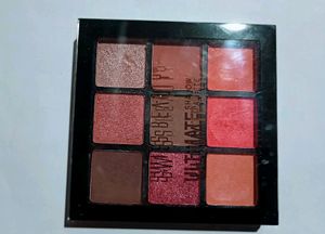 Swiss  Beauty Ultimate Shadow Plate