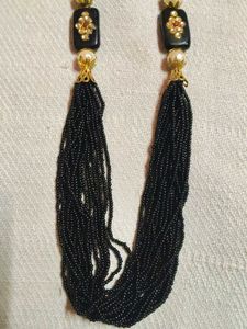 Beaded Black Necklace💫