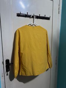 EMERY ROSE Bright Yellow Button-Down Blouse