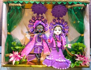 Radha Krishna Murti With Clay Craft