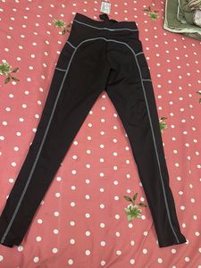 Athletic Leggings with Pockets