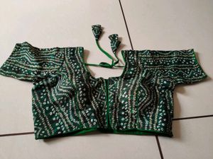 Green Saree With Bandhani Blouse