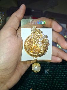 Fashion Brooch with Pearl Drop