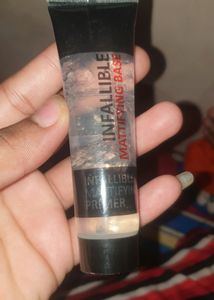 Infallible Mattifying Primer Base,application of foundation Instantly transforms skins  Foundation glides seamlessly across it With a mattifying effectCountry of Origin: India