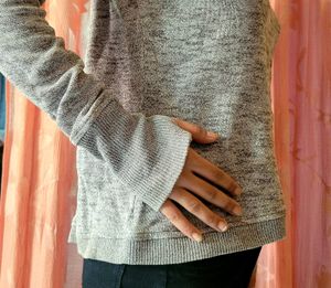 Grey Pullover