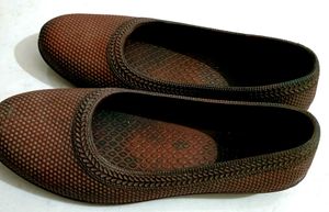 Rubber Jutti