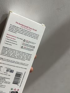 Tac face scrub