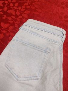 Wide Leg Jeans - Light Wash