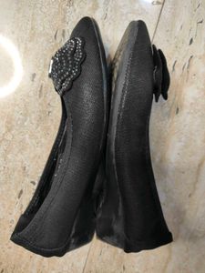 Black Embellished Bow Ballet Flats