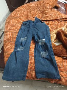 Distress Jeans