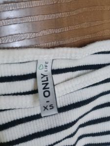 Crop Top With Black And White Lines