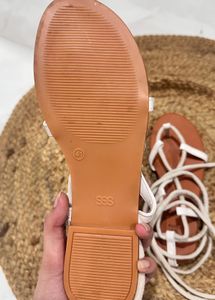 Completely New Lace-Up Gladiator Flats