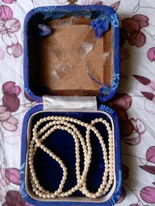 Vintage Pearl Necklace