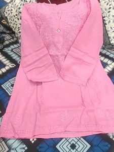 Lucknowi Chikkanari Short Kurta