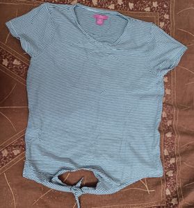 Front Knotted Tshirt
