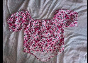 Chic Floral Milkmaid Top