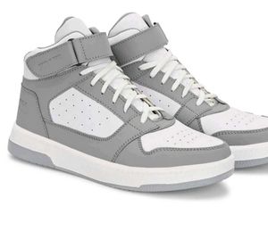 🔥 KILLER Brand New Sneakers 🔥