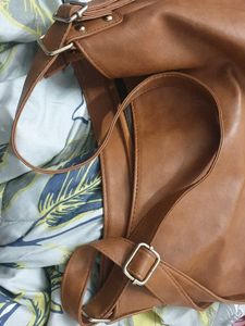 👜Urbanic Leather Convertible Bag