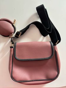 🌷💕🪞Maroon Sling Bag