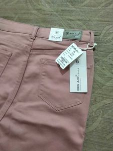 Peach Ankle Length Slim Fit Jeans .
