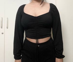 Black Long Sleeve Crop Top