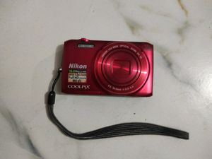 Brand New Nikon Coolpix S6800 Camera