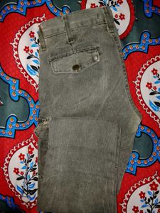 Boys Gray Straight Six Poket Jeans Size 28 30