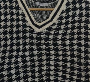 Houndstooth Knit Vest
