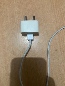 Apple 20 W Charger