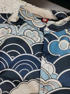 Japanese wave t shirt.