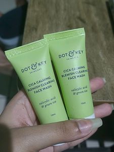 Dot &amp; Key Facewash (Buy 1 Get 1 free)
