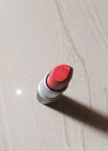 Rosy gold red lipstick