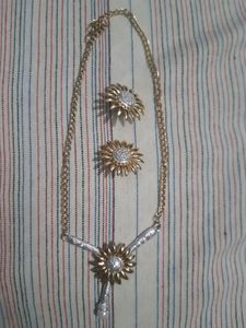 Premium Quality Necklace And Earrings